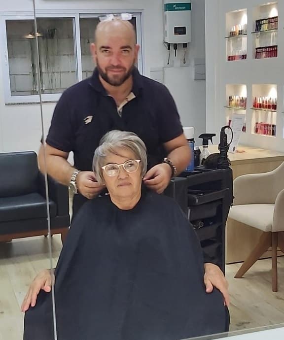 Corte Curto Maduro & Grisalho Elegante - Studio Gaya Salto SP
